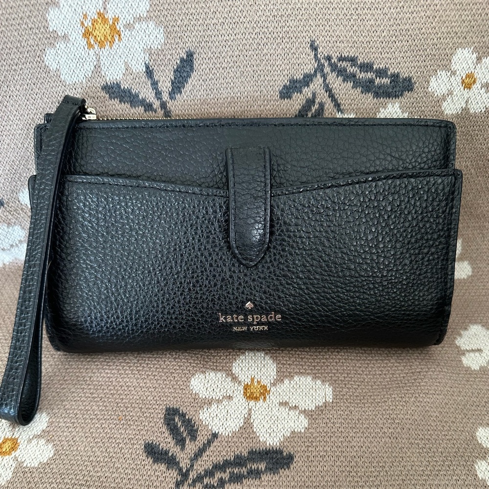 Kate Spade Leila Medium Phone Wristlet